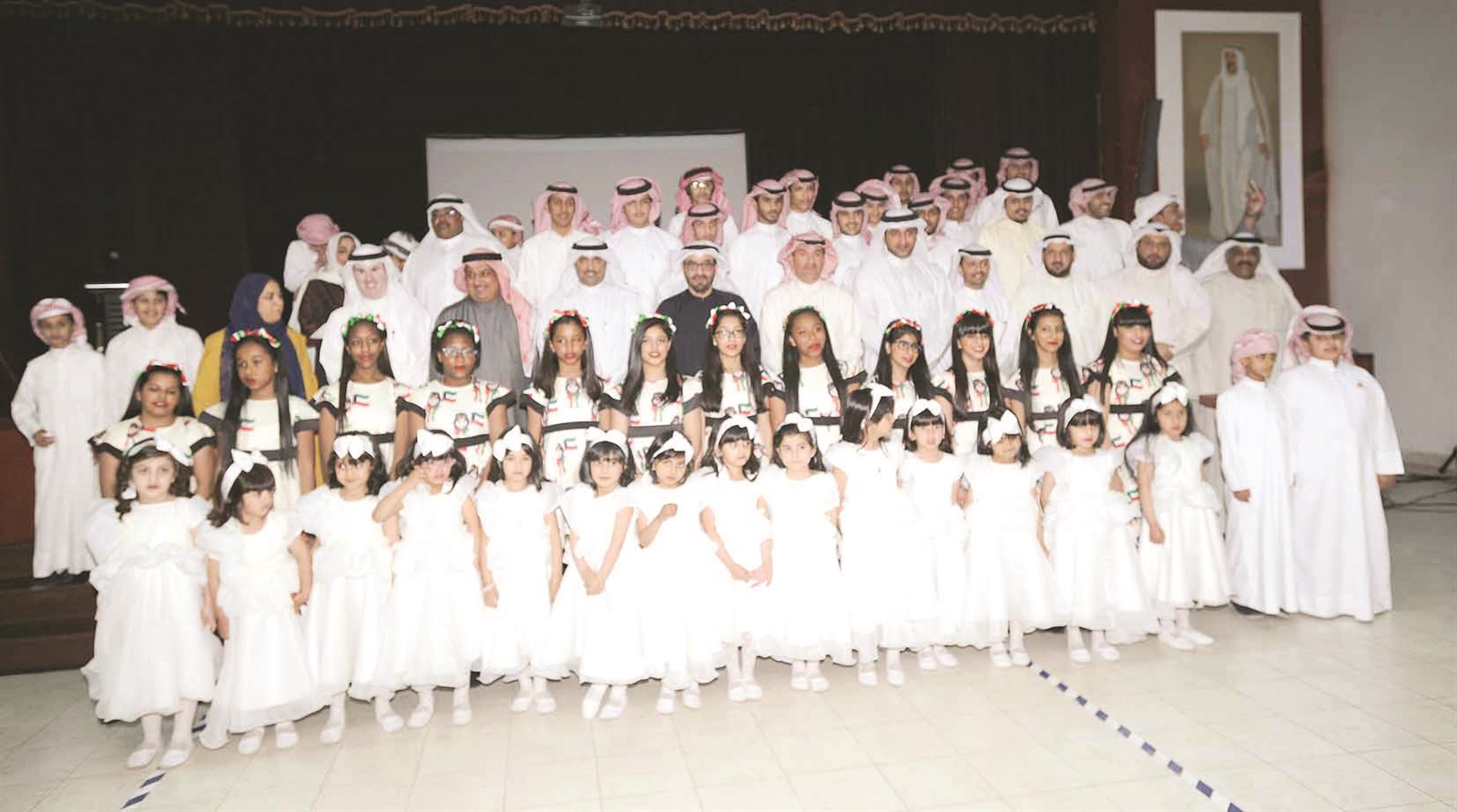 u0642u064au0627u062fu064au0648 u0645u0646u0637u0642u0629 u0627u0644u0623u062du0645u062fu064a u0627u0644u062au0639u0644u064au0645u064au0629 u0641u064a u0644u0642u0637u0629 u062au0630u0643u0627u0631u064au0629 u0645u0639 u0627u0644u0637u0644u0628u0629 (u062au0635u0648u064au0631 u0643u0631u0645 u0630u064au0627u0628)