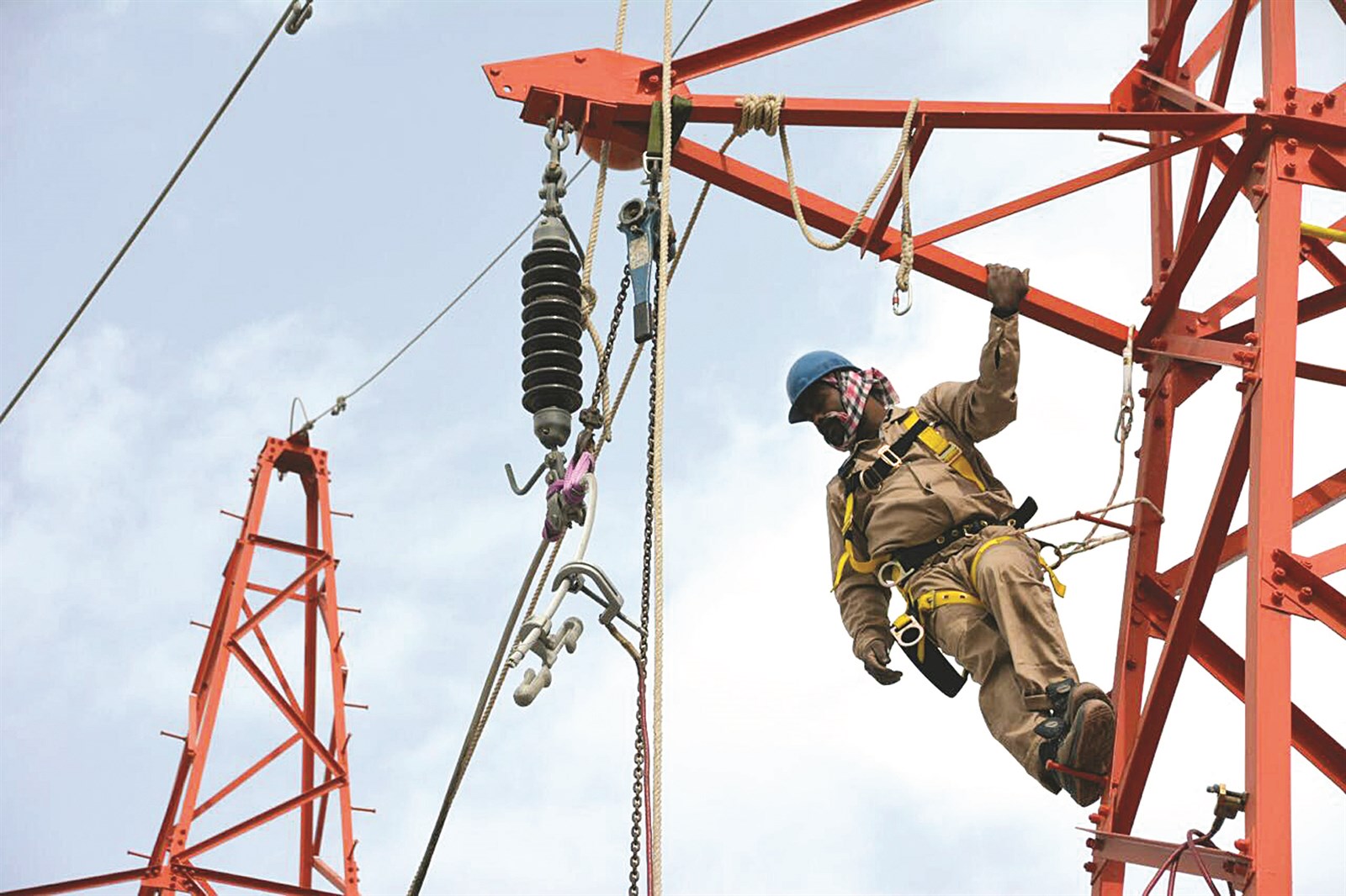 تدريب على صيانة الخطوط