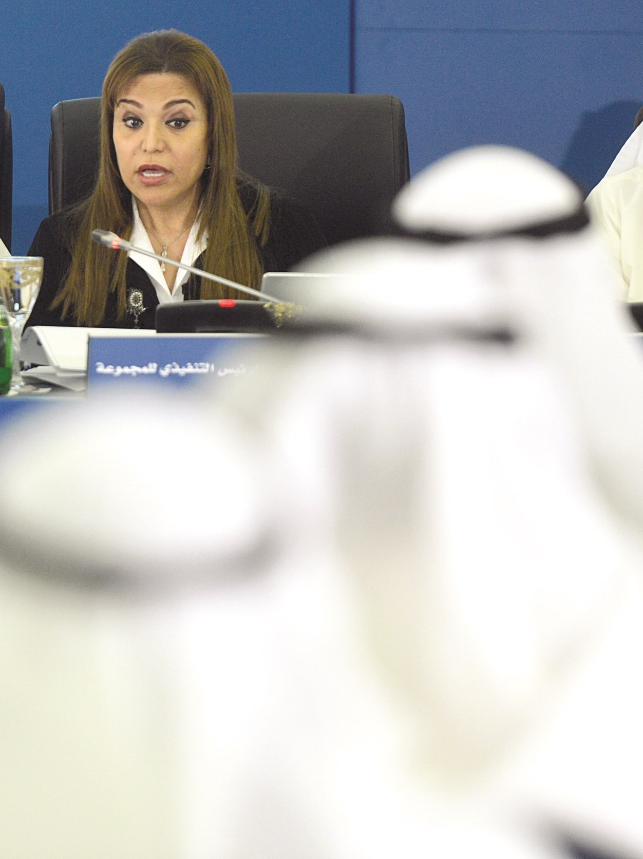 حوار مع المساهمين