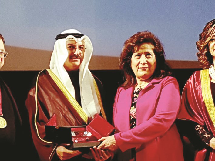 u0627u0644u0642u0646u0627u0639u064a u0623u062bu0646u0627u0621 u062au0642u062fu064au0645 u062fu0631u0639 u0627u0644u062au0643u0631u064au0645 u0644u0644u0641u0631u064au062d