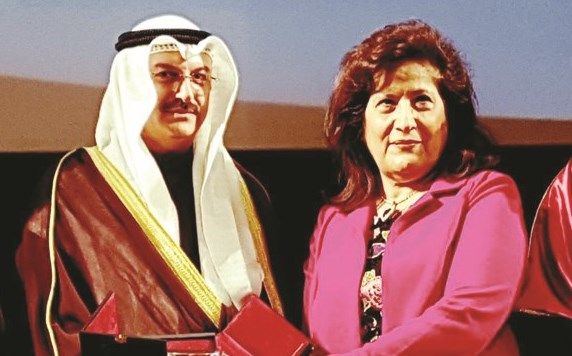 u0627u0644u0642u0646u0627u0639u064a u0623u062bu0646u0627u0621 u062au0642u062fu064au0645 u062fu0631u0639 u0627u0644u062au0643u0631u064au0645 u0644u0644u0641u0631u064au062d