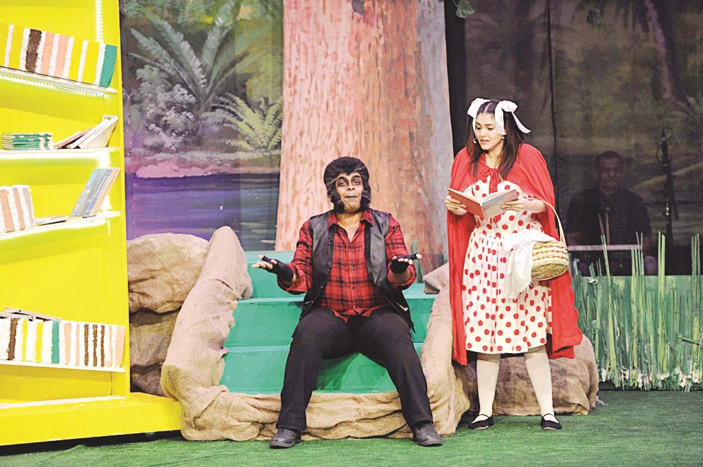 u00abu0644u064au0644u0649 u0648u0627u0644u0630u064au0628u00bb u0628u0631u0624u064au0629 u062cu062fu064au062fu0629 (u062au0635u0648u064au0631 u0637u0627u0631u0642 u0639u0632u0627u0644u062fu064au0646)