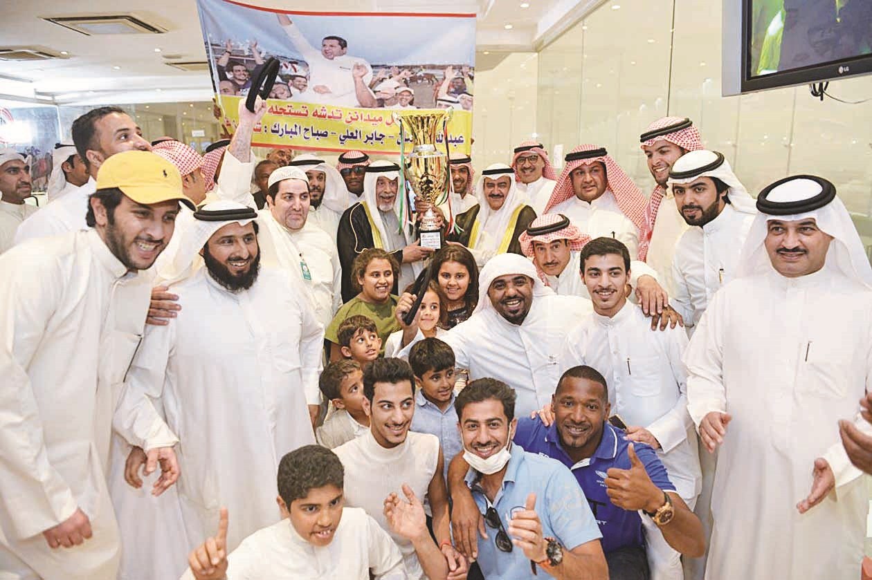 u0627u0644u0645u0647u0646u0627 u064au0633u0644u0645 u0627u0644u0643u0623u0633 u0625u0644u0649 u0639u0644u064a u0627u0644u062du0645u0648u062f