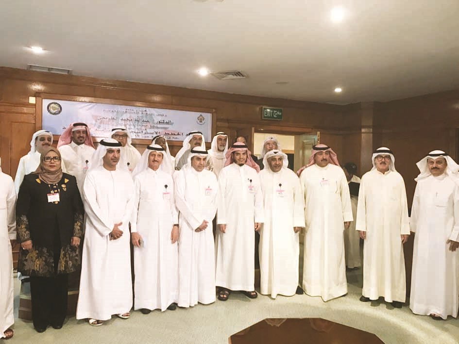 u0627u0644u0645u0634u0627u0631u0643u0648u0646 u0641u064a u0627u0644u0648u0631u0634u0629 u0641u064a u0644u0642u0637u0629 u062au0630u0643u0627u0631u064au0629