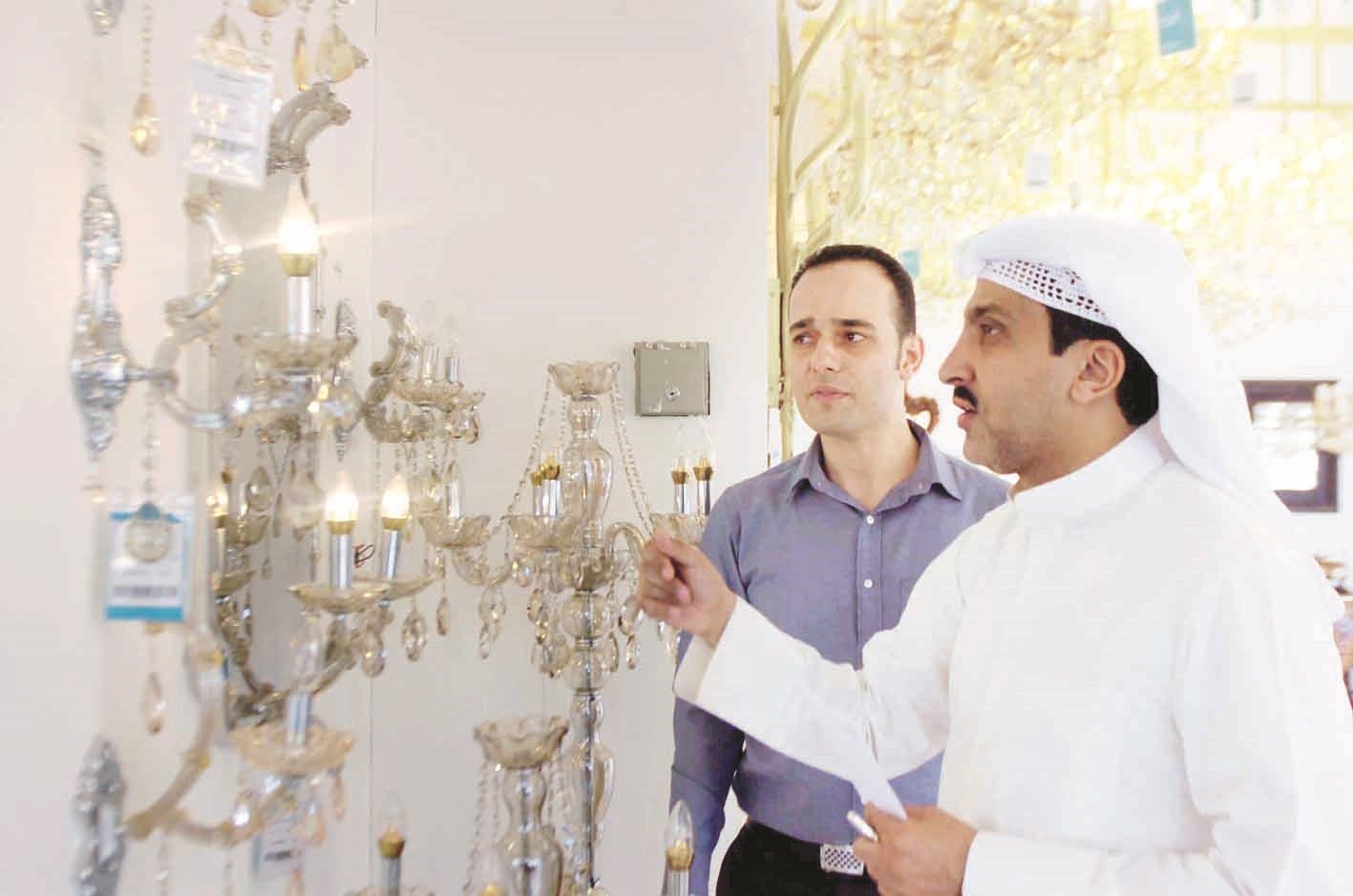 u0627u0644u0632u0645u064au0644 u063au0627u0646u0645 u0627u0644u0633u0644u064au0645u0627u0646u064a u0641u064a u0623u062du062f u0627u0644u0645u0639u0627u0631u0636 (u062au0635u0648u064au0631 u0628u0633u0627u0645 u0632u064au062fu0627u0646)