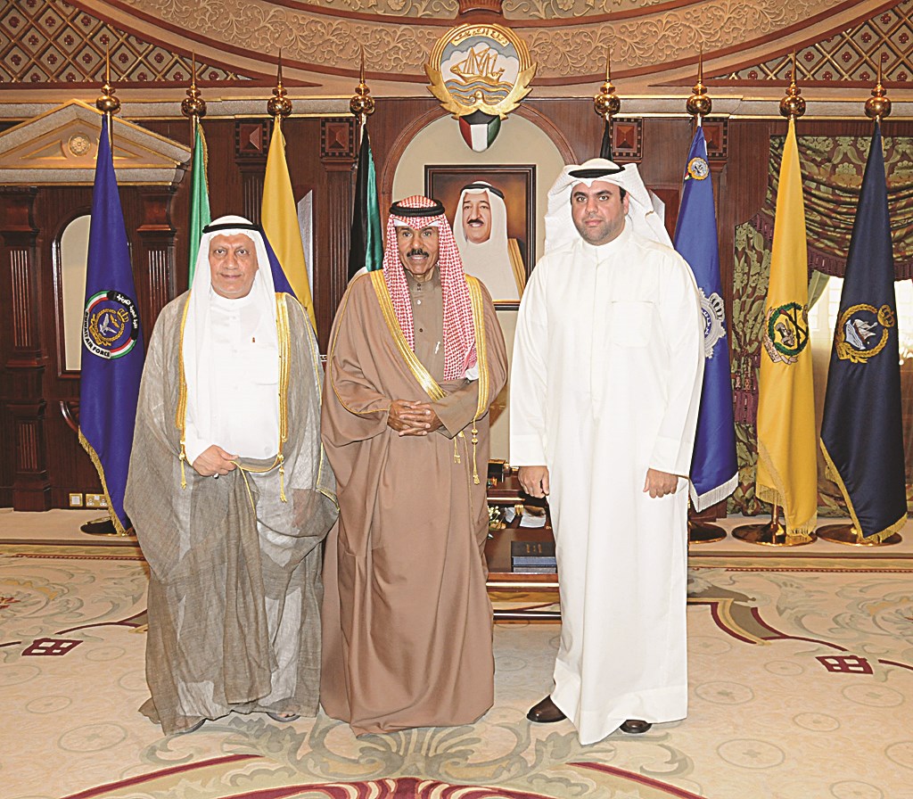 ... وعبدالمحسن جمال وحسن أشكناني