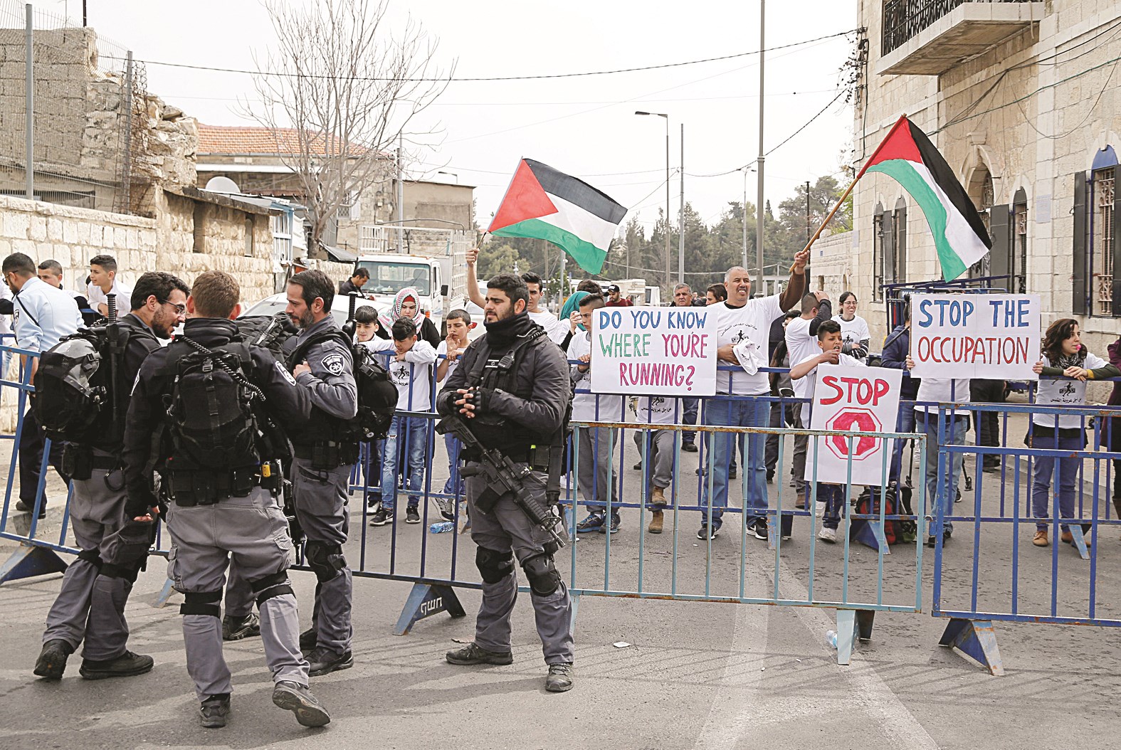 u0645u062au0638u0627u0647u0631u0648u0646 u0641u0644u0633u0637u064au0646u064au0648u0646 u062eu0644u0627u0644 u0627u062du062au062cu0627u062c u0636u062f u0645u0627u0631u0627u062bu0648u0646 u0627u0644u0642u062fu0633 u0627u0644u064au0647u0648u062fu064a u0627u0644u0633u0646u0648u064a (u0631u0648u064au062au0631u0632)