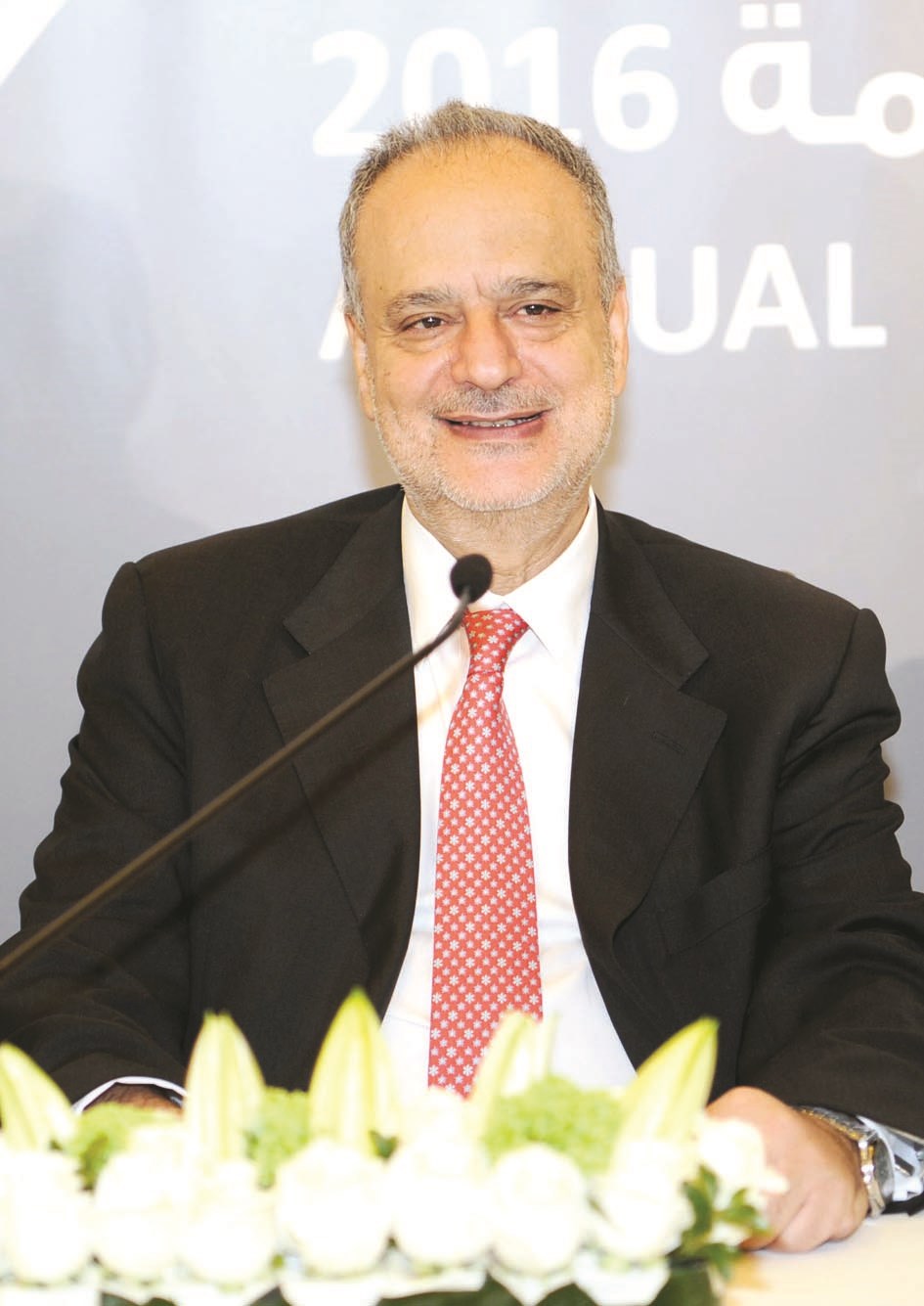 ميشال العقاد