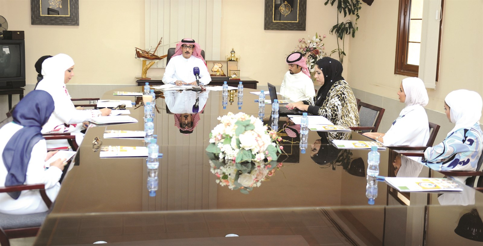 u0645u0633u0627u0639u062f u0627u0644u0639u0646u0632u064a u0645u062au062du062fu062bu0627u064b u0641u064a u0627u0644u0645u0624u062au0645u0631 u0627u0644u0635u062du0627u0641u064a (u062au0635u0648u064au0631 u0633u0639u0648u062f u0633u0627u0644u0645)