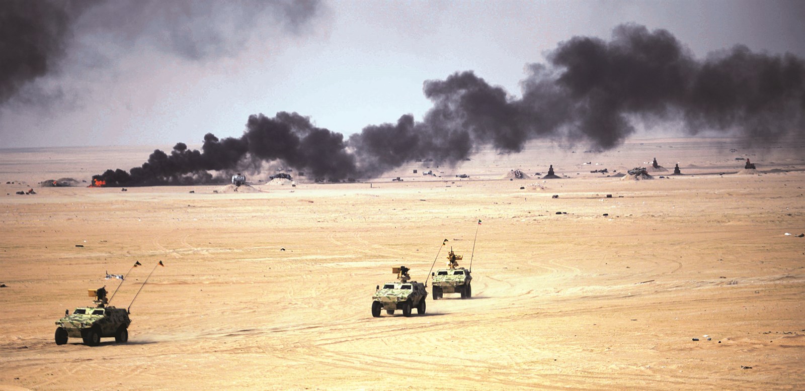 المدرعات تتقدم بعد تدمير الأهداف أمامها