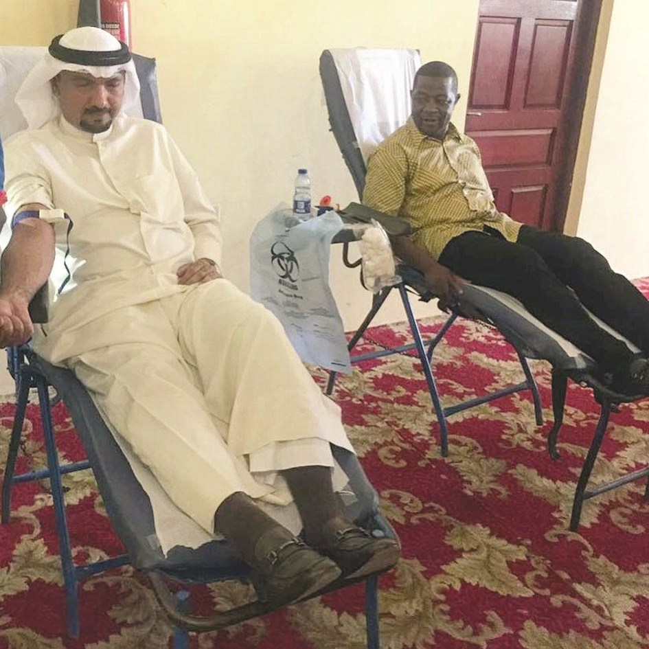 ... ومتبرعاً بالدم