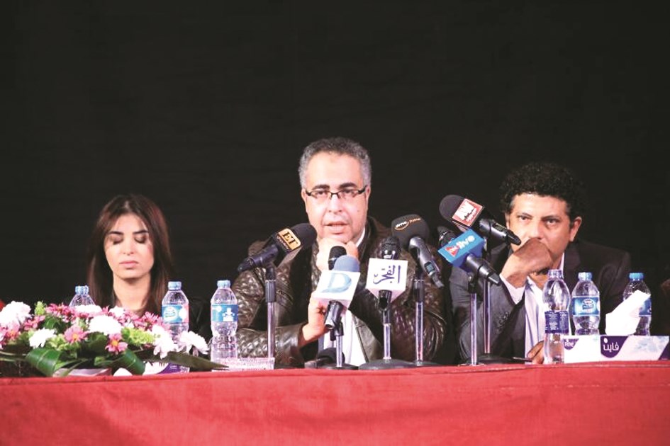 u0646u062fu0648u0629 u0645u0633u0631u062du064au0629 u00abu0642u0648u0627u0639u062f u0627u0644u0639u0634u0642 40u00bb