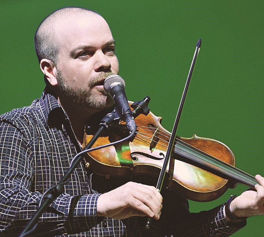 يانيك بودرو على آلة الكمان