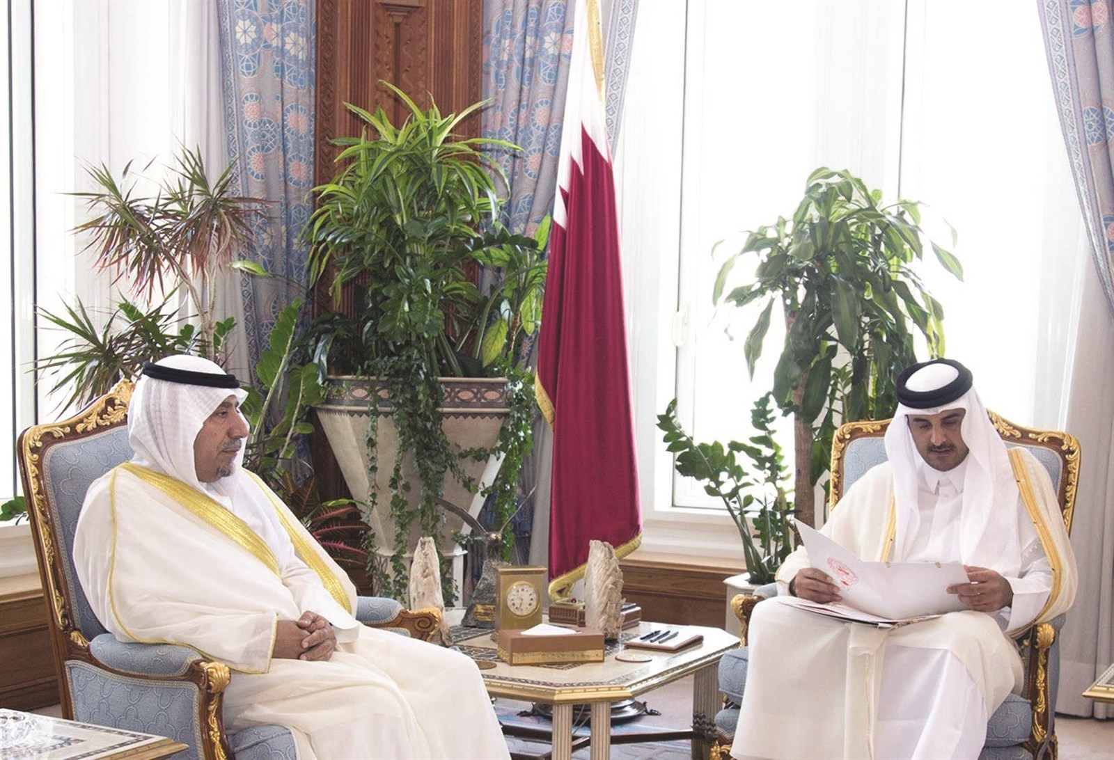 u0623u0645u064au0631 u0642u0637u0631 u0645u062au0633u0644u0645u0627u064b u0631u0633u0627u0644u0629 u0633u0645u0648 u0627u0644u0623u0645u064au0631