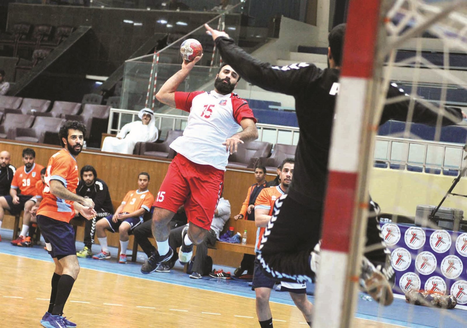 u0627u0644u063au0631u0628u0644u0644u064a u0644u0627u0639u0628 u00abu0627u0644u0643u0648u064au062au00bb u064au0633u062au0639u062f u0644u0644u062au0635u0648u064au0628 u0628u0627u062au062cu0627u0647 u0645u0631u0645u0649 u0643u0627u0638u0645u0629 (u062au0635u0648u064au0631 u0633u0639u062f u0647u0646u062fu0627u0648u064a)