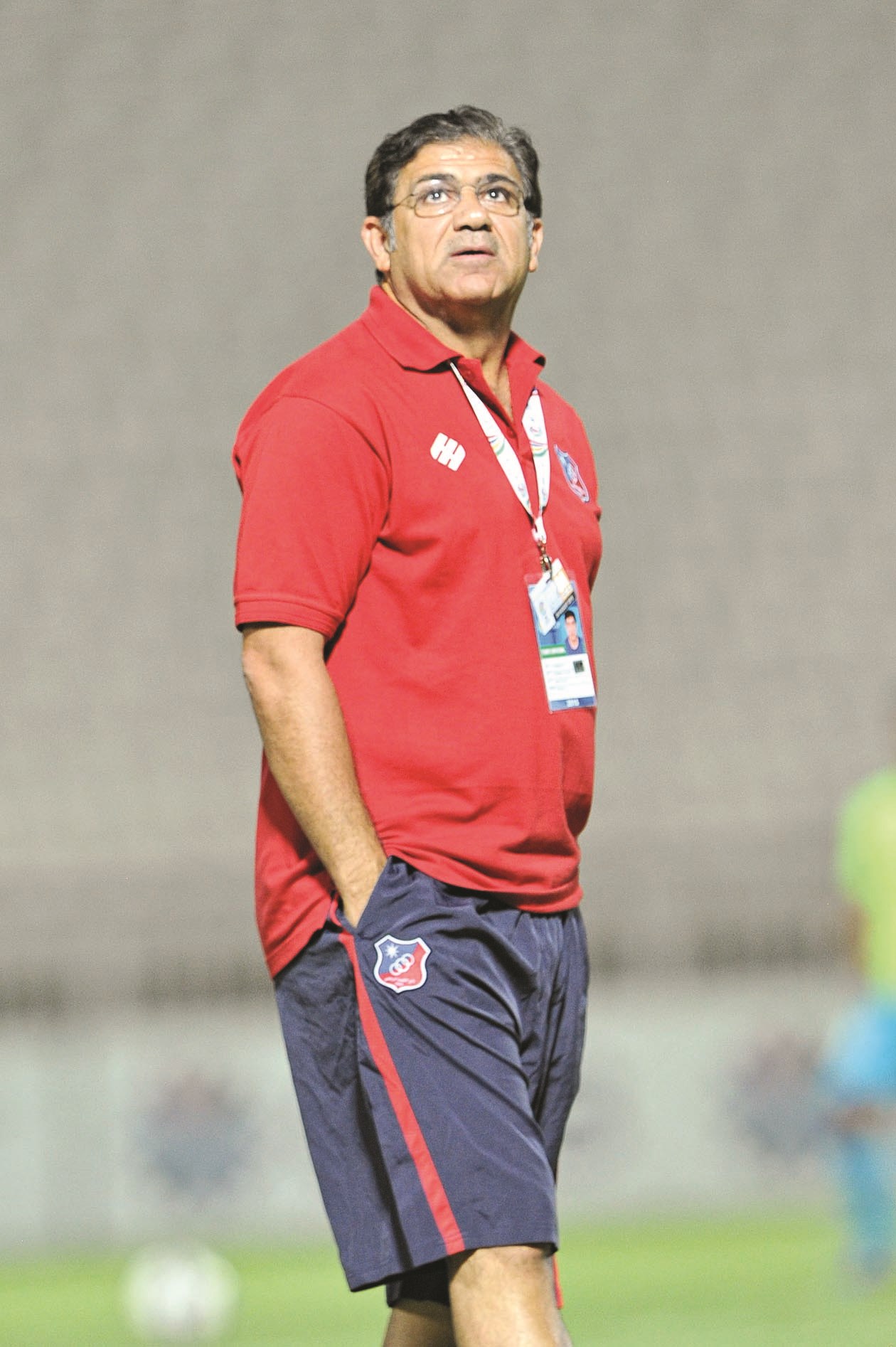 u0645u062du0645u062f u0625u0628u0631u0627u0647u064au0645 u064au062au0637u0644u0639 u0625u0644u0649 u0642u064au0627u062fu0629 u00abu0627u0644u0623u0632u0631u0642u00bb u0642u0631u064au0628u0627u064b (u062au0635u0648u064au0631 u062cu0627u0633u0645 u0628u0627u0631u0648u0646)