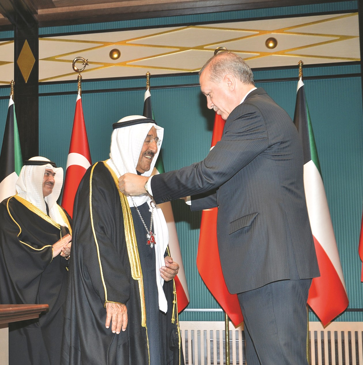 أردوغان يقلّد سمو الامير «وسام الدولة لجمهورية تركيا»