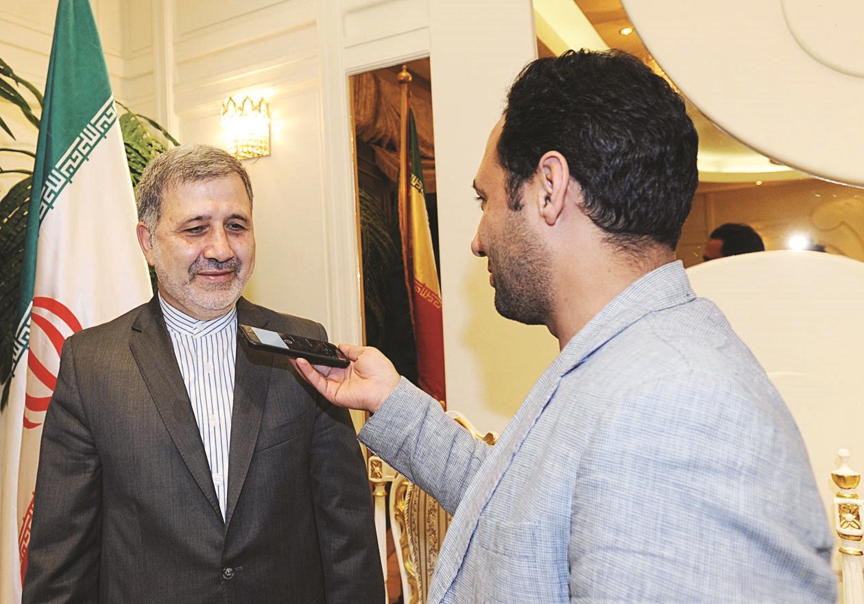 u0627u0644u0633u0641u064au0631 u0627u0644u0625u064au0631u0627u0646u064a u0645u062au062du062fu062bu0627u064b u0644u0644u0632u0645u064au0644 u0623u062du0645u062f u0632u0643u0631u064au0627