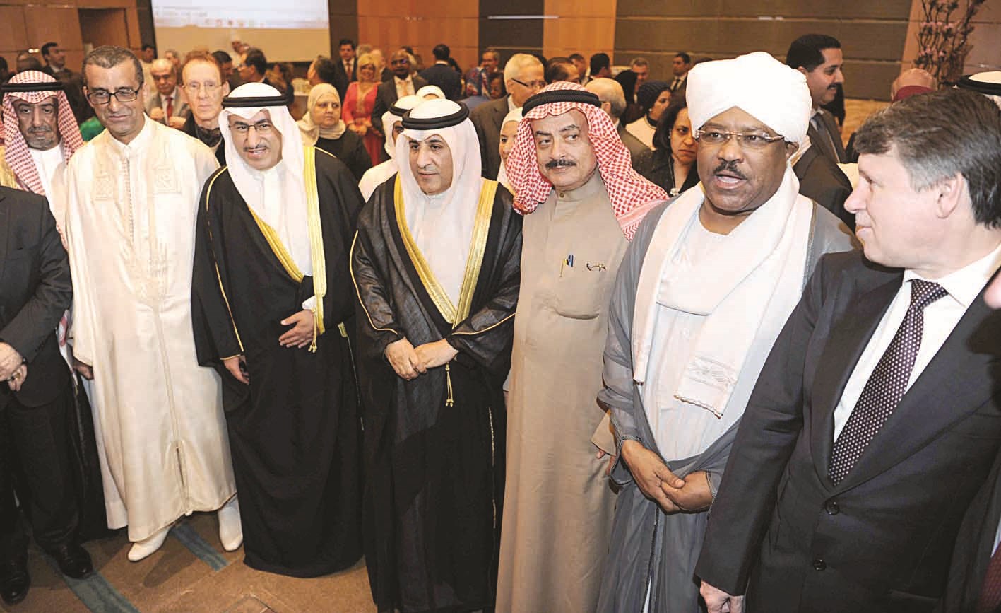 الفارس والسفير التونسي والخبيزي بين حضور الحفل (تصوير طارق عزالدين)