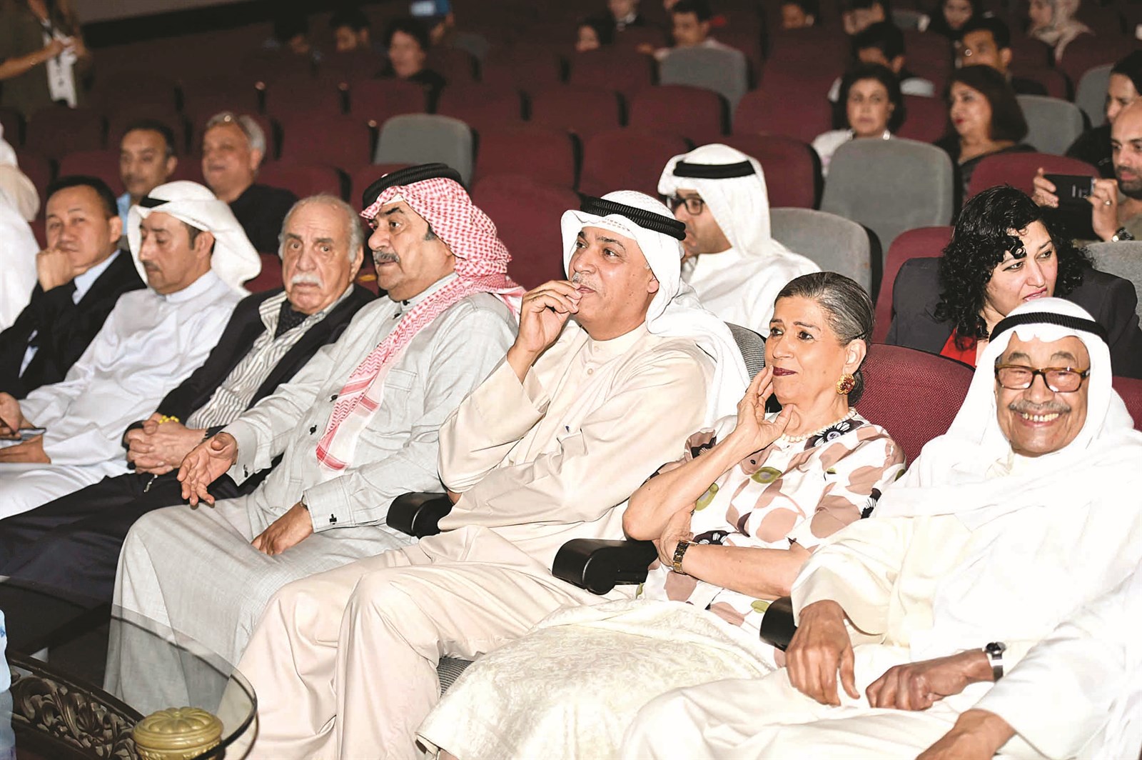 فاطمة حسين واليوحة وعبدالرضا والسنعوسي والعسعوسي في مقدم الحضور