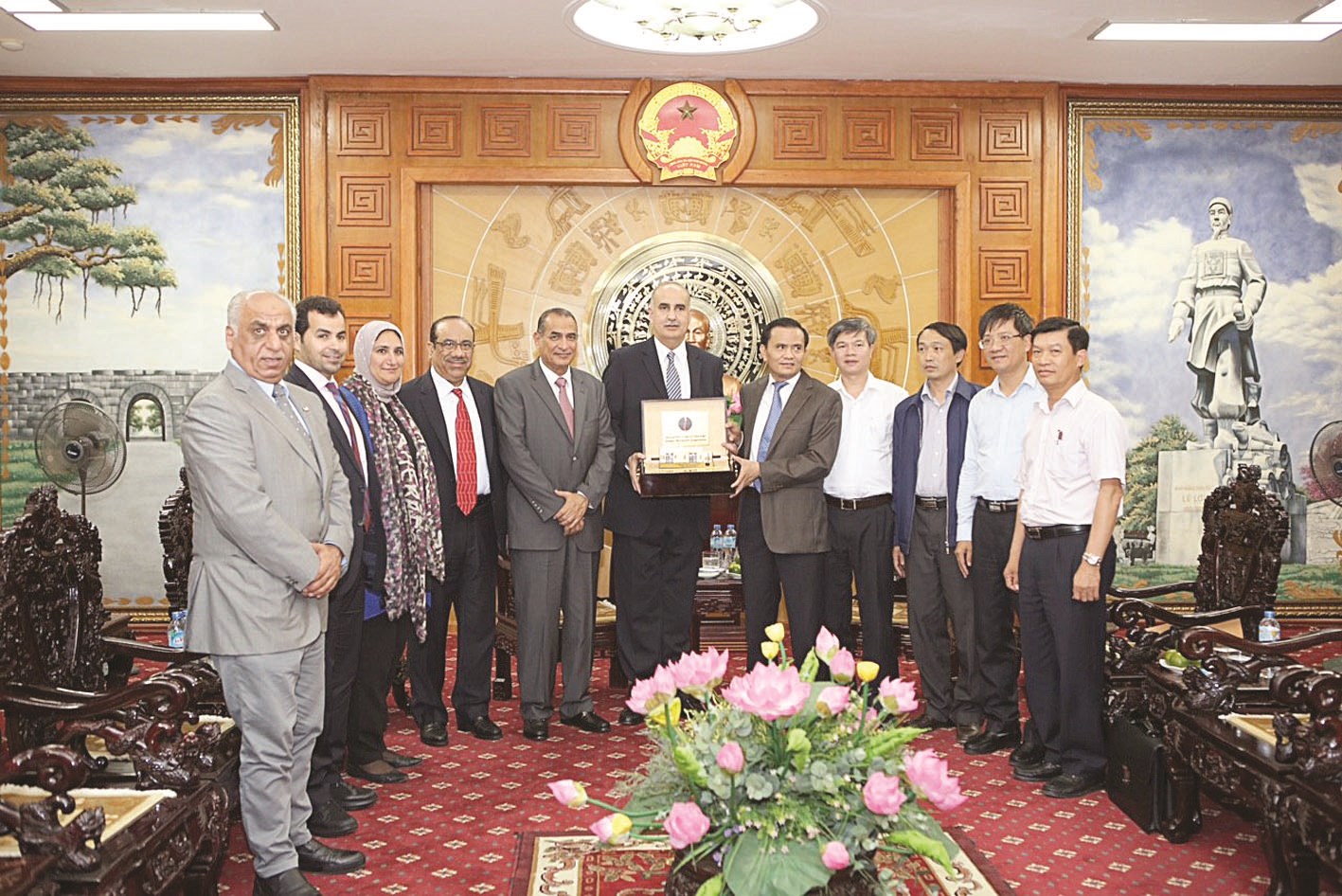 u0627u0644u0639u062fu0633u0627u0646u064a u0648u0627u0644u0631u0634u064au062fu064a u0645u0639 u0648u0641u062f u0627u0644u062du0643u0648u0645u0629 u0627u0644u0641u064au062au0646u0627u0645u064au0629