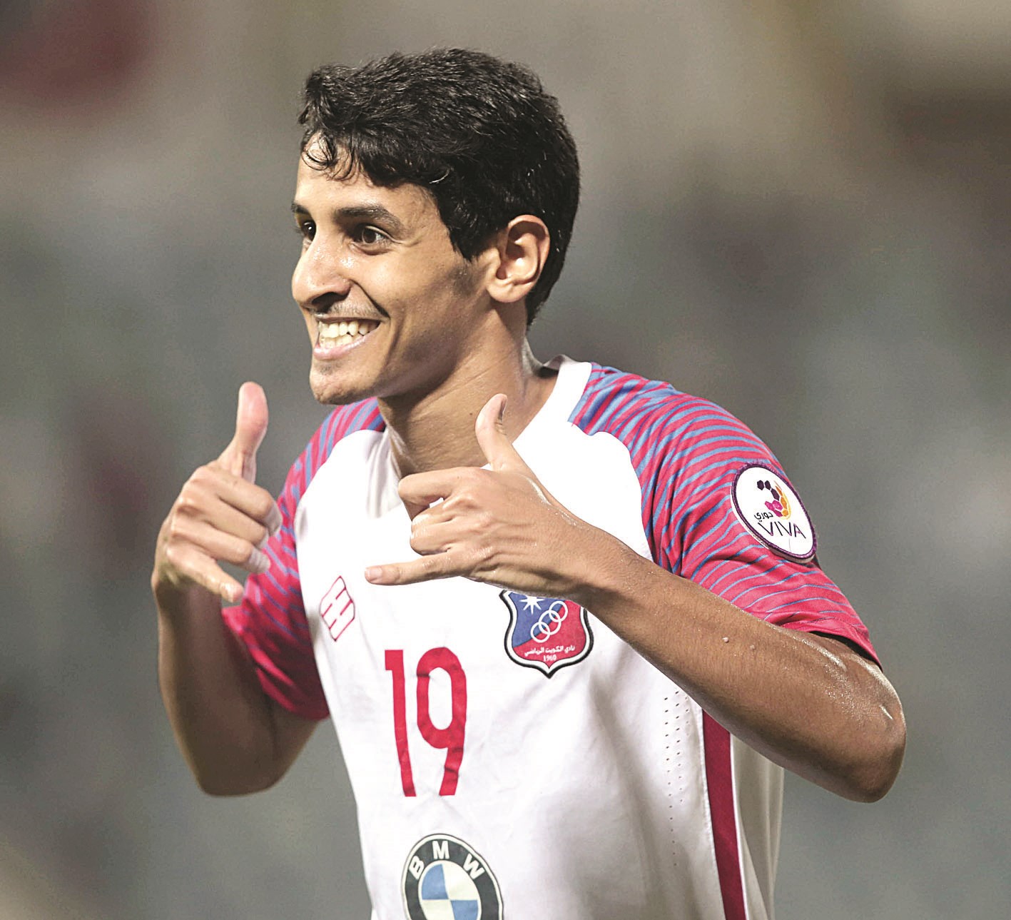 u0637u0644u0627u0644 u062cu0627u0632u0639 u0646u062cu0645 u0641u0631u064au0642 u0627u0644u0643u0648u064au062a  (u0627u0644u0623u0632u0631u0642 u062fu0648u062a u0643u0648u0645)