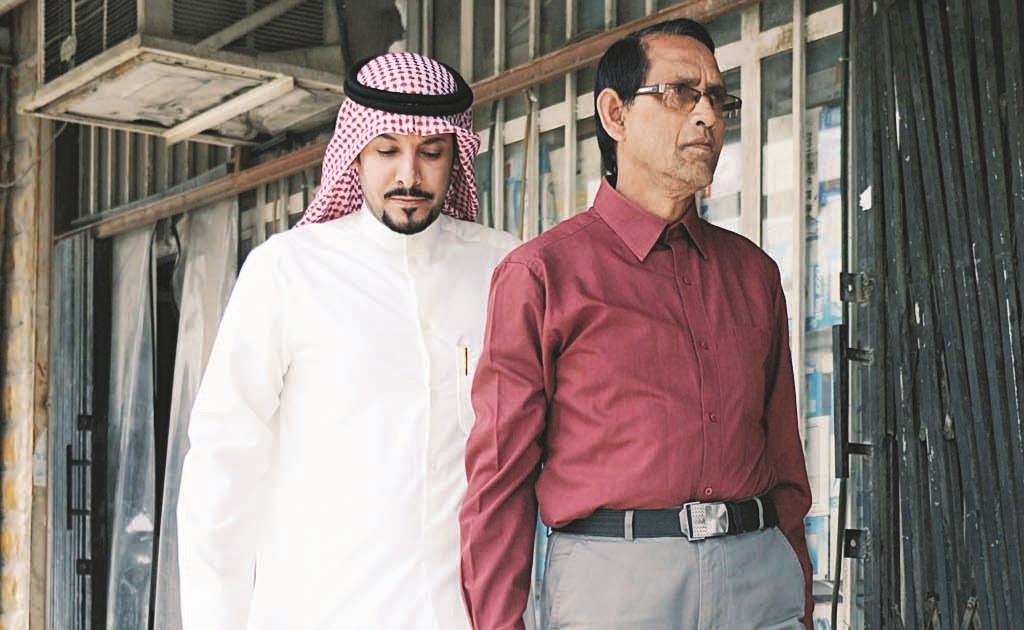 u0645u062du0645u062f u0627u0644u0638u0641u064au0631u064a u064au0635u0637u0627u062f u0639u0627u0645u0644u0627u064b u0645u062eu0627u0644u0641u0627u064b