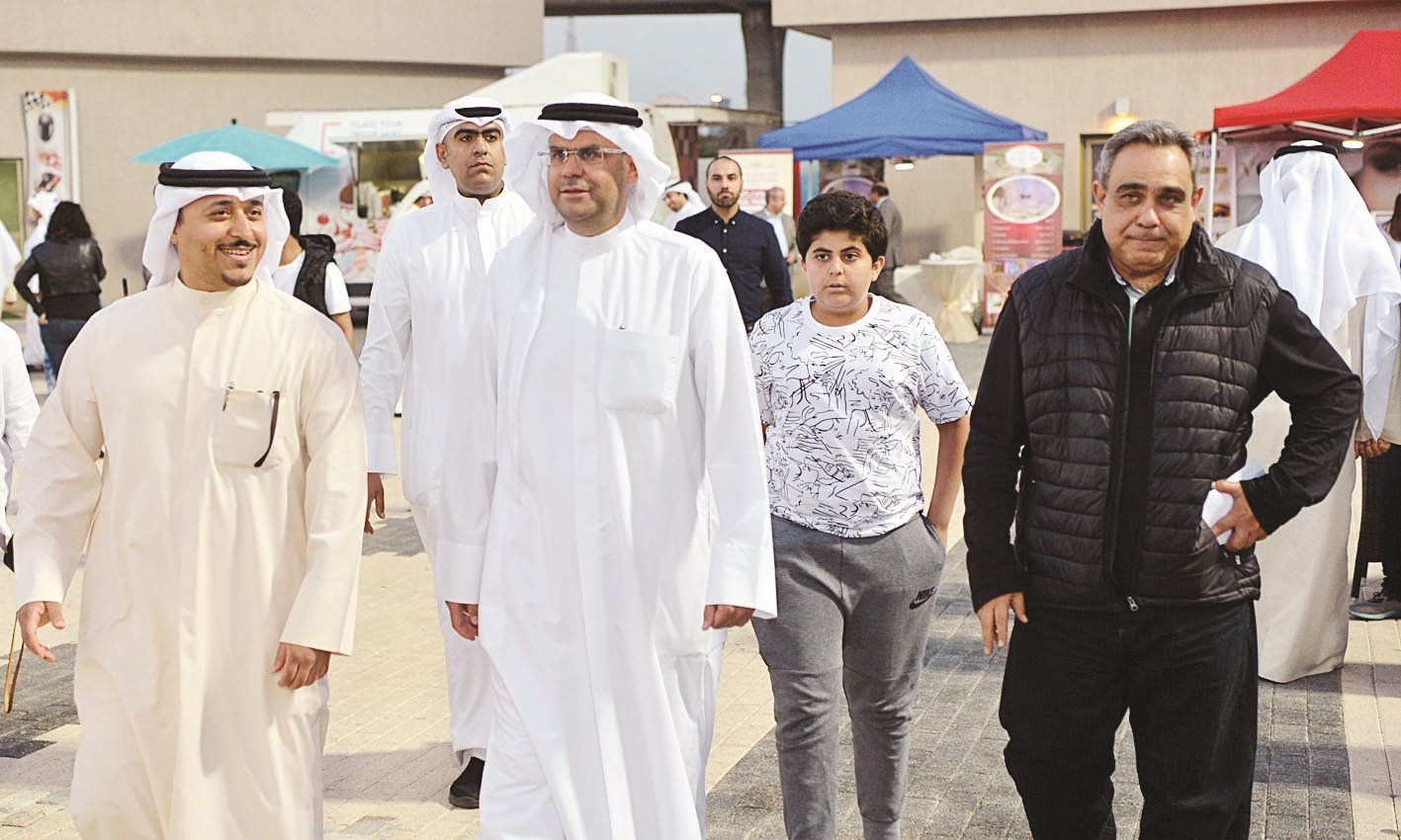 u0625u0633u062du0627u0642 u0648u0627u0644u064au0627u0633u064au0646 u062eu0644u0627u0644 u0641u0639u0627u0644u064au0627u062a u0627u0644u064au0648u0645 u0627u0644u0645u0641u062au0648u062d (u062au0635u0648u064au0631 u0646u0627u064au0641 u0627u0644u0639u0642u0644u0629)