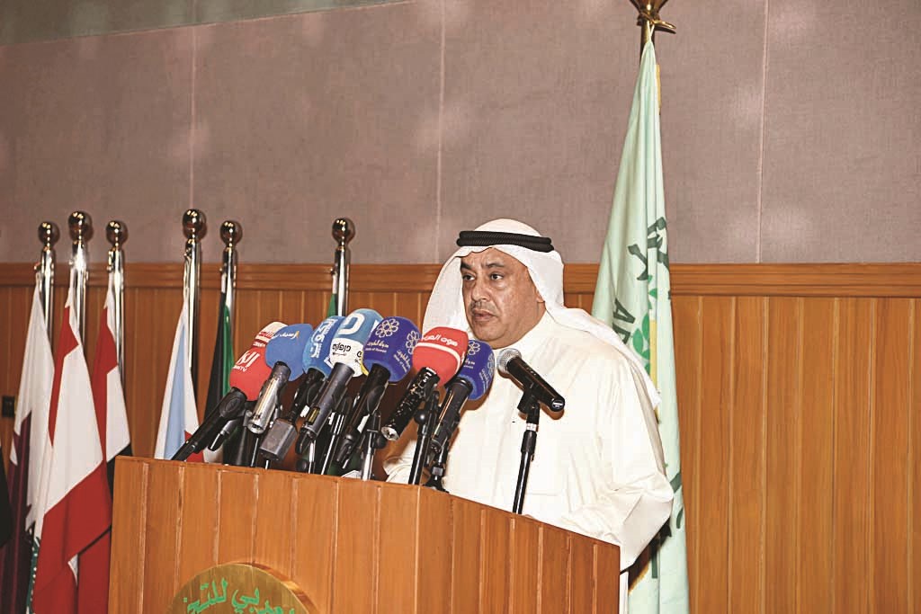 مطر المطيري يلقي كلمته نائباً عن هند الصبيح