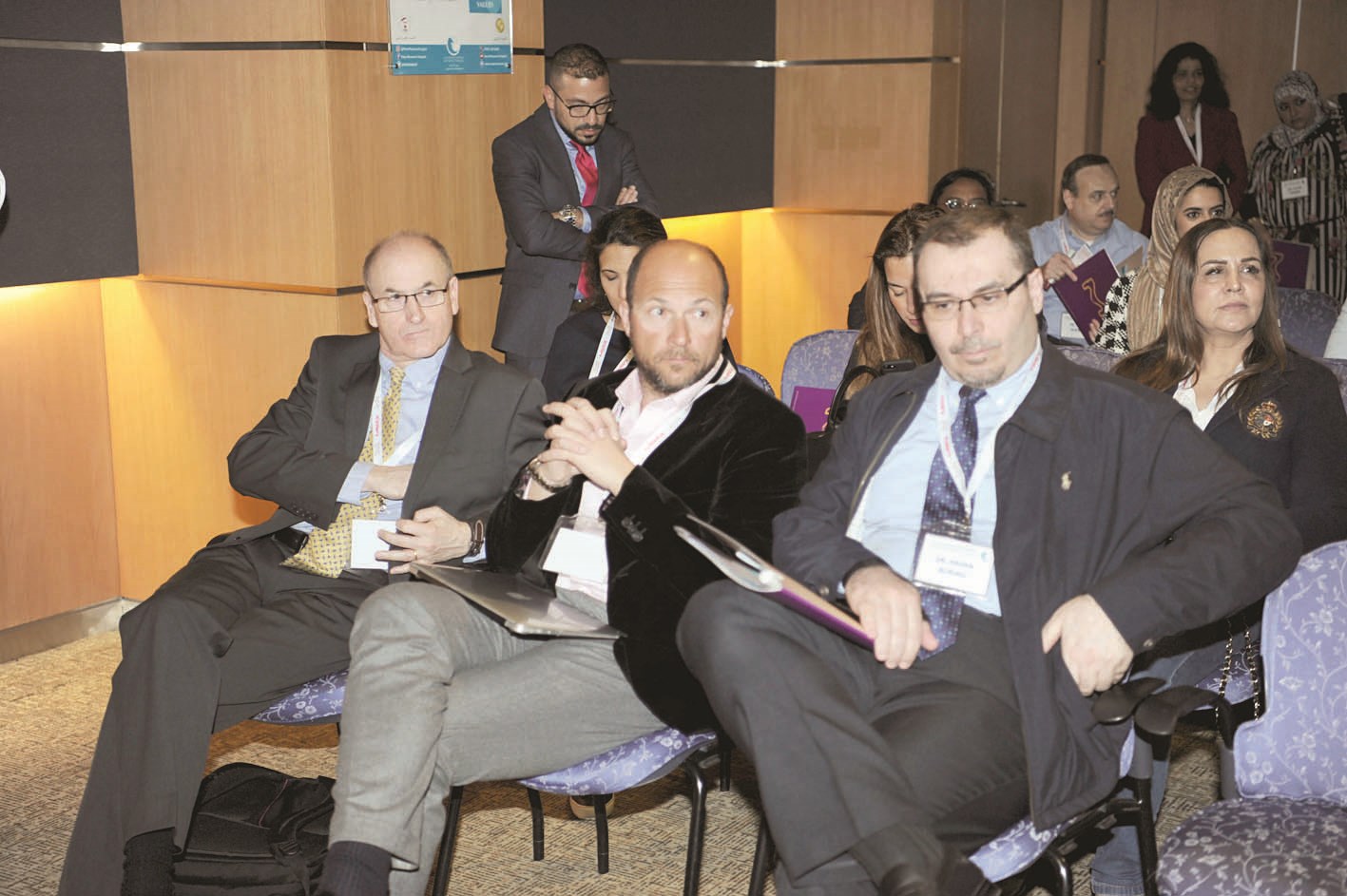 ...وعدد من الأطباء الضيوف