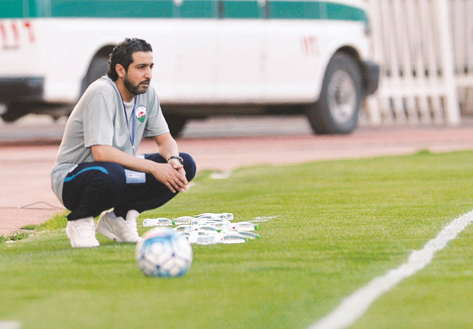 u062bu0627u0645u0631 u0639u0646u0627u062f u0623u0628u0642u0649 u0627u0644u062cu0647u0631u0627u0621 u062bu0627u0645u0646u0627u064b u0628u0639u062f u0627u0644u0641u0648u0632 u0639u0644u0649 u0627u0644u0634u0628u0627u0628 (u0627u0644u0623u0632u0631u0642 u062fu0648u062a u0643u0648u0645)