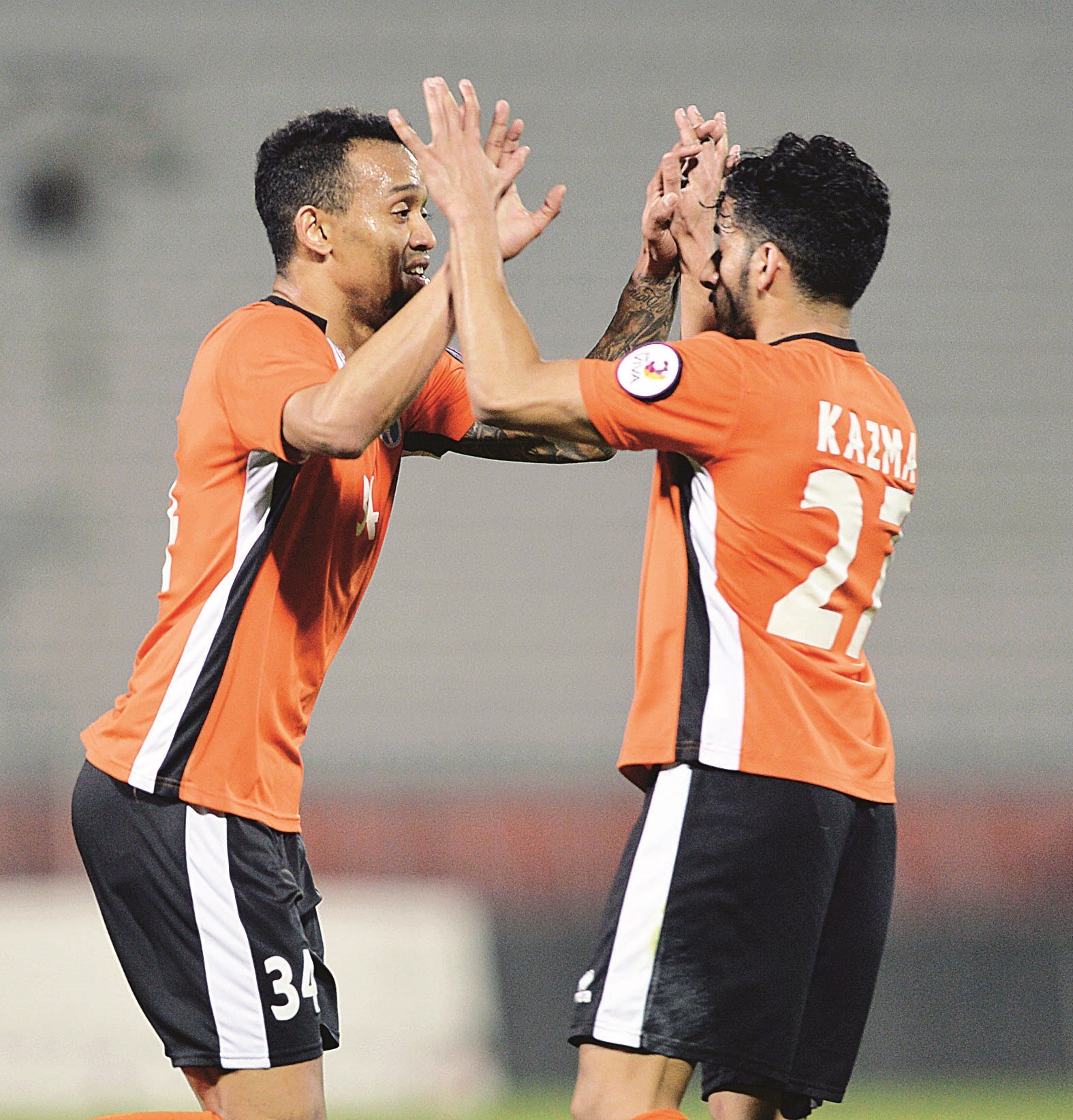 u0627u0644u0628u0631u0627u0632u064au0644u064a u0644u064au0645u0627 u0644u0627u0639u0628 u0643u0627u0638u0645u0629 u064au062au0644u0642u0649 u0627u0644u062au0647u0646u0626u0629 u0628u0639u062f u0647u062fu0641u0647 u0641u064a u0645u0631u0645u0649 u0627u0644u0646u0635u0631 u0623u0645u0633 (u0627u0644u0623u0632u0631u0642 u062fu0648u062a u0643u0648u0645)