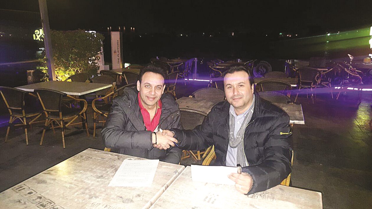 u0645u0635u0637u0641u0649 u0642u0645u0631 u0645u0639 u0648u0644u064au062f u0631u0645u0636u0627u0646