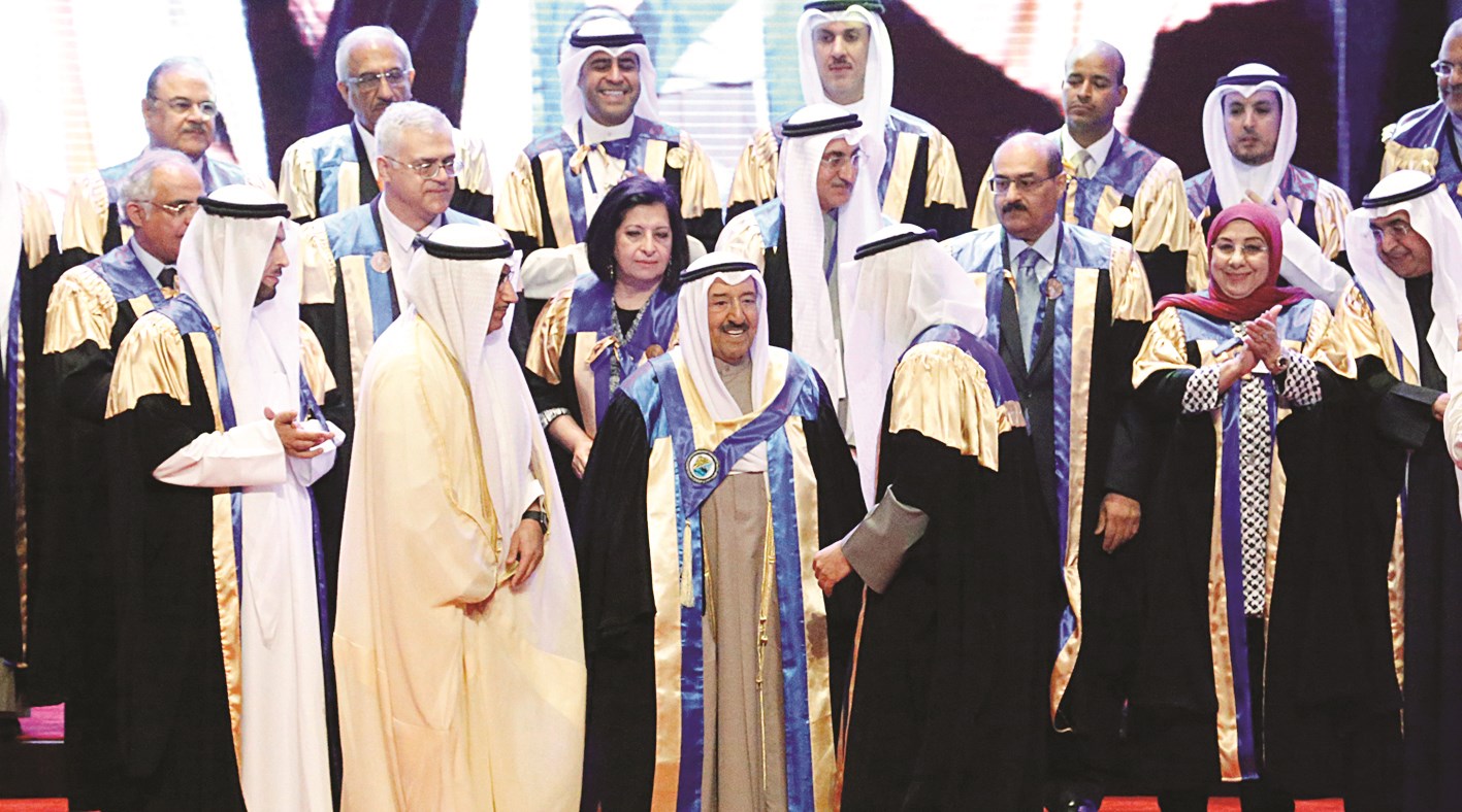 u0635u0627u062du0628 u0627u0644u0633u0645u0648 u064au0631u062au062fu064a u0627u0644u0631u0648u0628 u0627u0644u062eu0627u0635 u0628u0627u0644u0623u0633u062au0627u0630 u0627u0644u062cu0627u0645u0639u064a