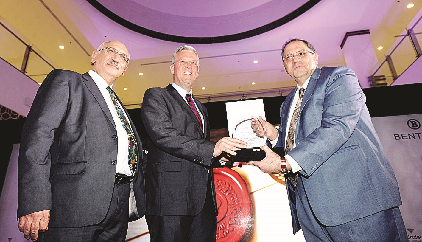 تكريم السفير الألماني