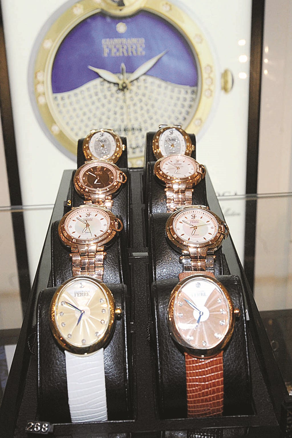 تشكيلة ساعات فخمة