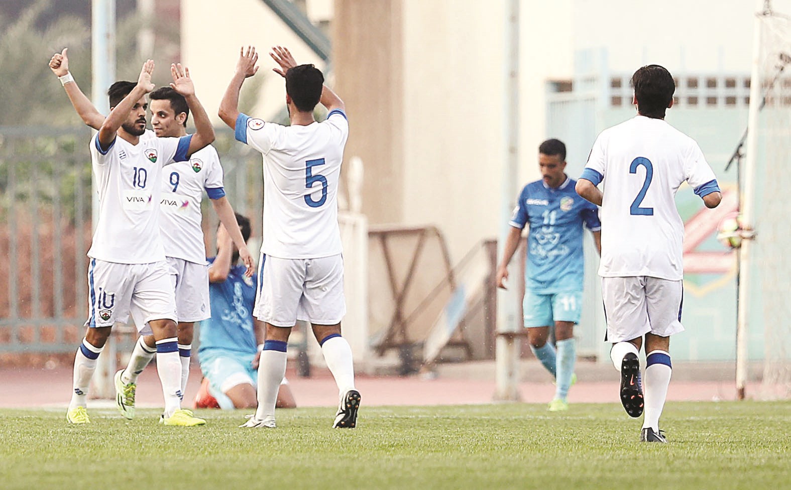 u0641u0631u062du0629 u0644u0627u0639u0628u064a u0627u0644u062cu0647u0631u0627u0621 u0628u0627u0644u0641u0648u0632 u0639u0644u0649 u0627u0644u0633u0627u0644u0645u064au0629 (u0627u0644u0623u0632u0631u0642 u062fu0648u062a u0643u0648u0645)