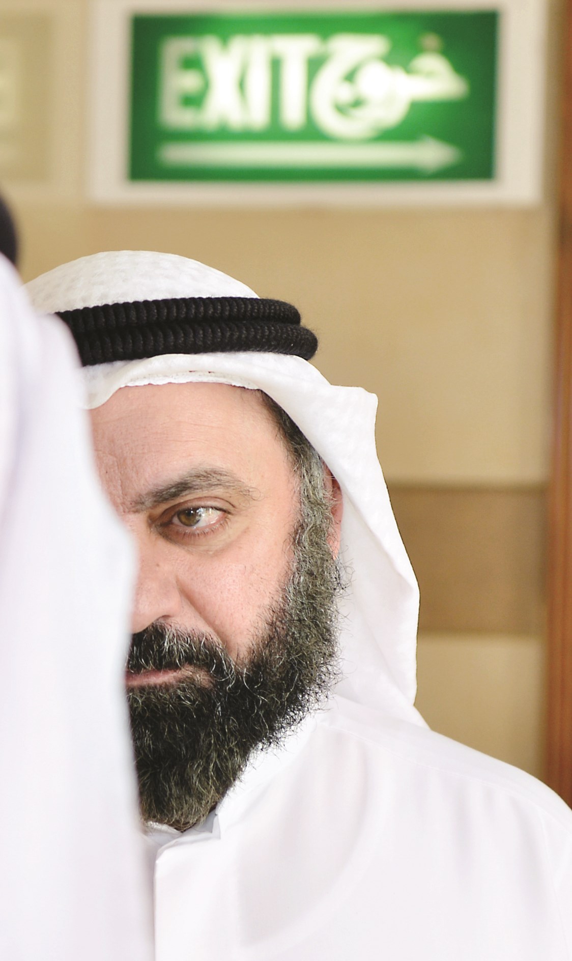 u0627u0644u0637u0628u0637u0628u0627u0626u064a u0641u064a u0627u0644u0645u062cu0644u0633 u0623u0645u0633 (u062au0635u0648u064au0631 u0646u0627u064au0641 u0627u0644u0639u0642u0644u0629)