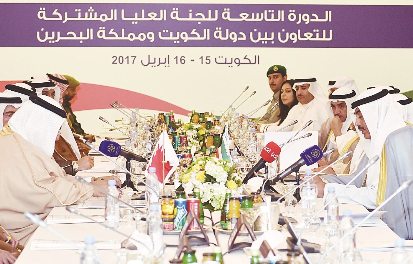 جانب من اجتماع اللجنة (تصوير سعد هنداوي)