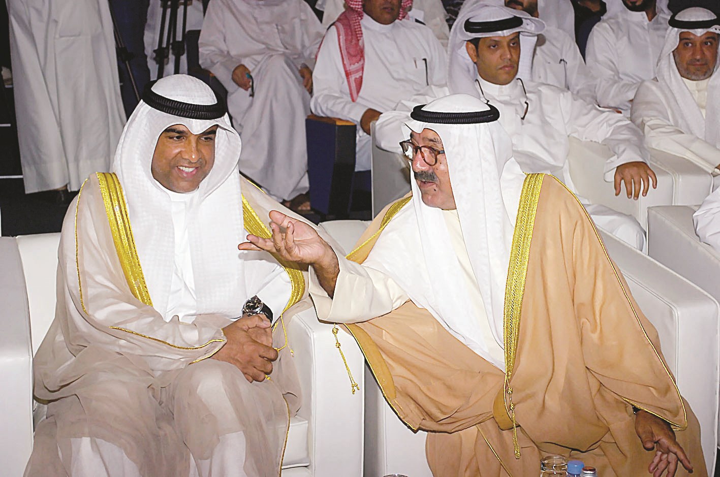 حديث بين ناصر الصباح والنمش