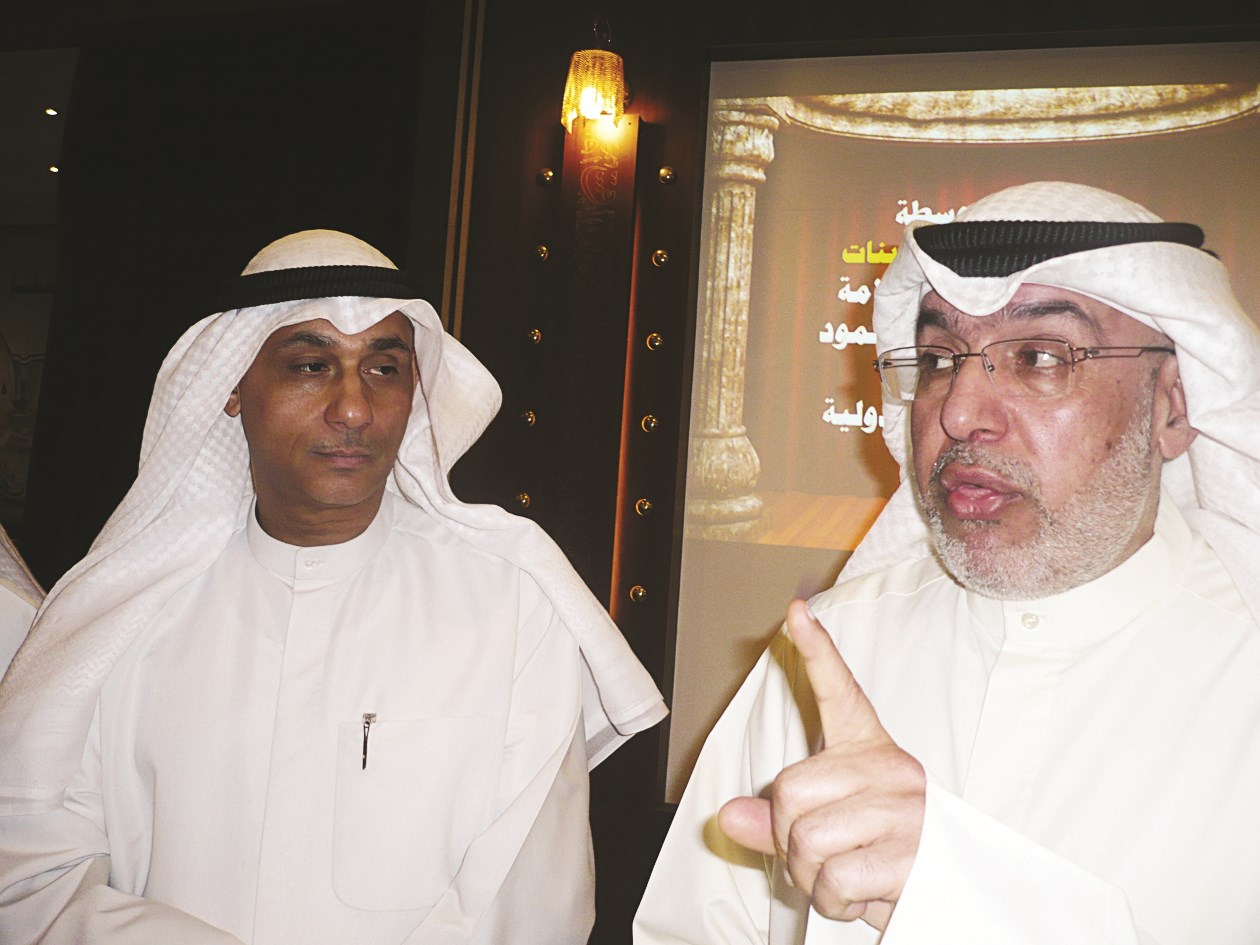 عبدالعزيز الكندري وزهير المطوع