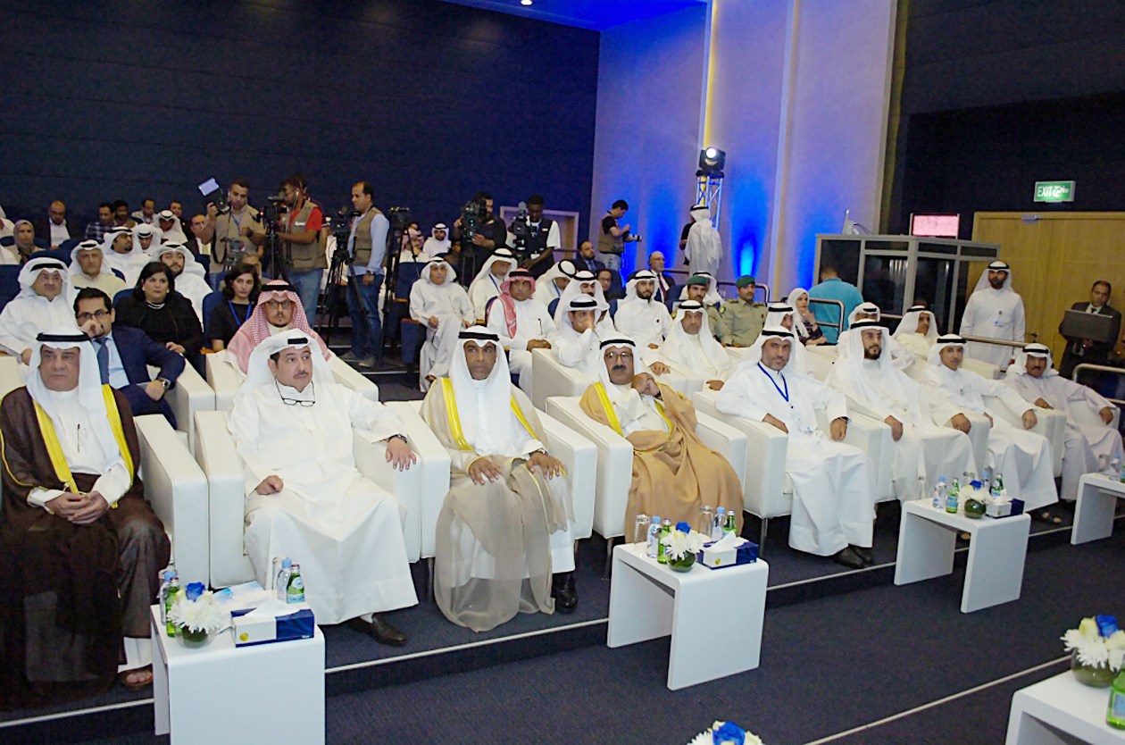 جانب من حضور افتتاح الندوة