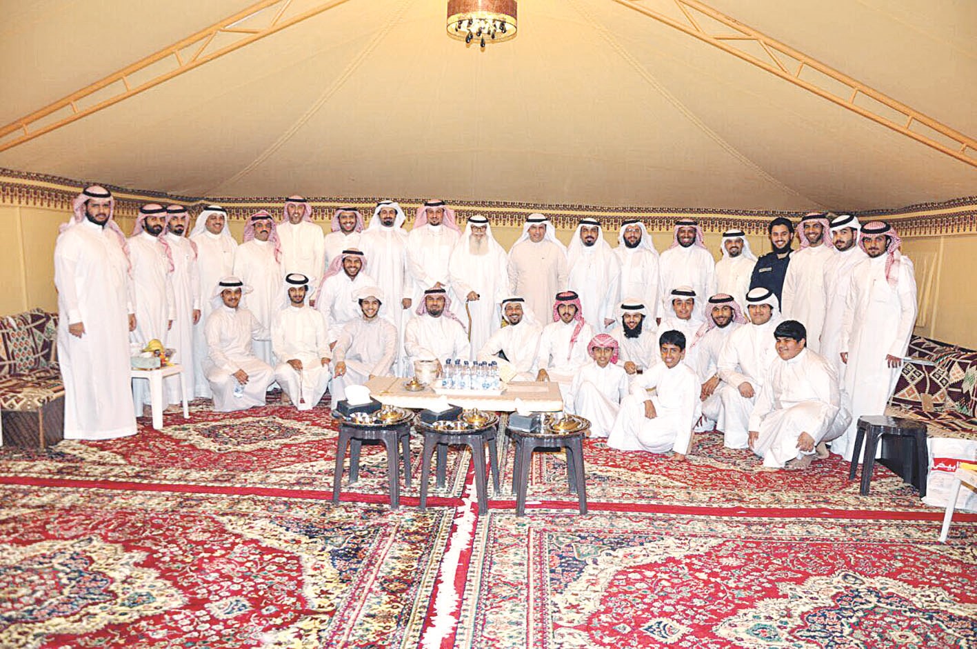 u0627u0644u0639u0632u0628 u0645u062au0648u0633u0637u0627u064b u0627u0644u062du0636u0648u0631