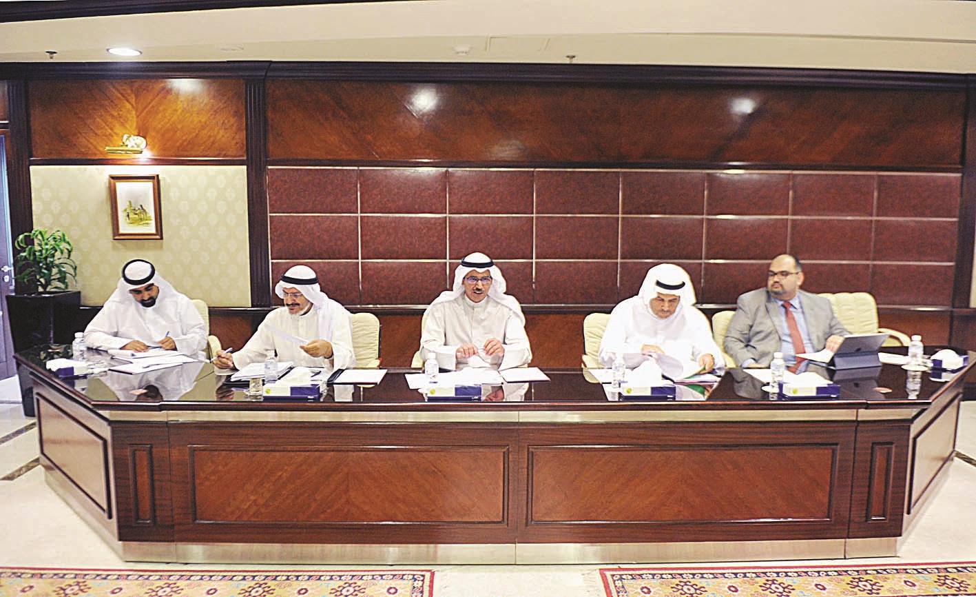 u0627u0644u0633u0639u062f u0645u062au0631u0626u0633u0627u064b u0627u0644u0639u0645u0648u0645u064au0629 (u062au0635u0648u064au0631 u0646u0648u0631 u0647u0646u062fu0627u0648u064a)