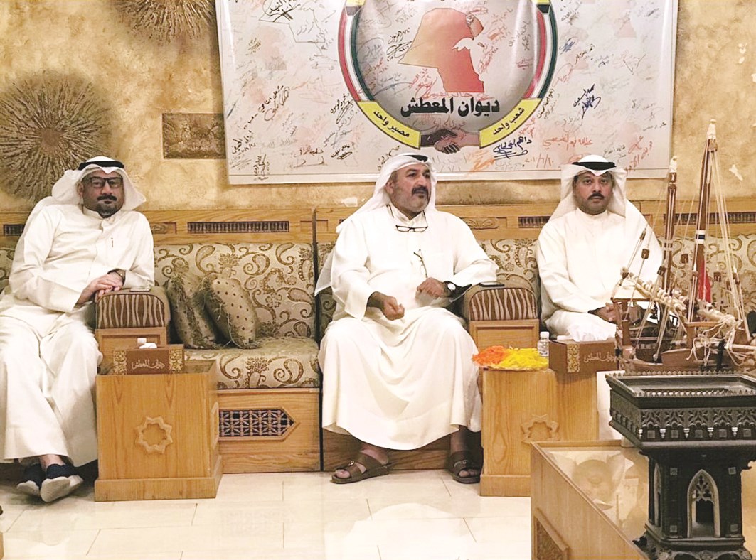 الشطي في ديوانية الوحدة الوطنية