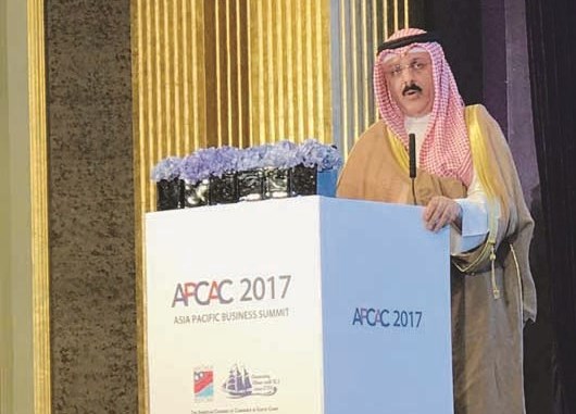 u0627u0644u0633u0641u064au0631 u0633u0645u064au062d u062cu0648u0647u0631 u062du064au0627u062a u064au0644u0642u064a u0643u0644u0645u062au0647 u0623u0645u0627u0645 u0627u0644u0645u0634u0627u0631u0643u064au0646 u0641u064a u0627u0644u0642u0645u0629