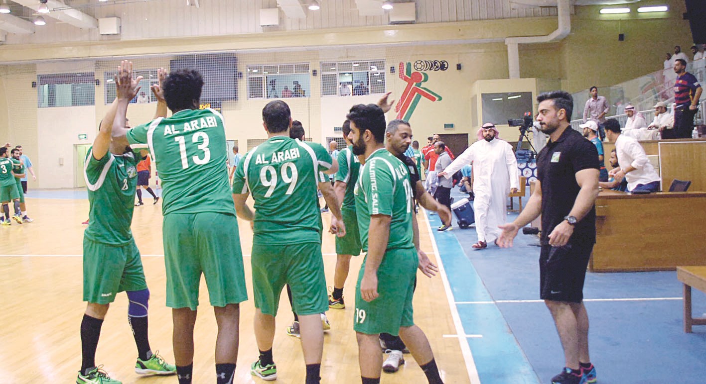 u0644u0627u0639u0628u0648 u0627u0644u0639u0631u0628u064a u064au062du062au0641u0644u0648u0646 u0628u0627u0644u0641u0648u0632 u0639u0644u0649 u0627u0644u0633u0627u0644u0645u064au0629 (u062au0635u0648u064au0631 u0628u0633u0627u0645 u0632u064au062fu0627u0646)