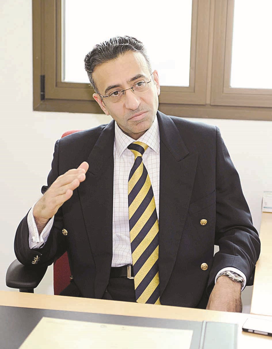 u0625u0633u0645u0627u0639u064au0644 u0625u0635u0644u0627u062d (u062au0635u0648u064au0631 u0637u0627u0631u0642 u0639u0632u0627u0644u062fu064au0646)