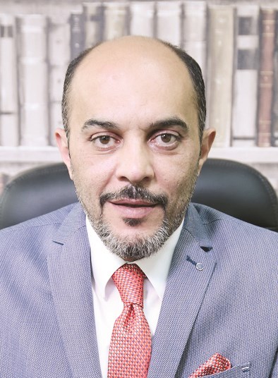 عزت أبو العز