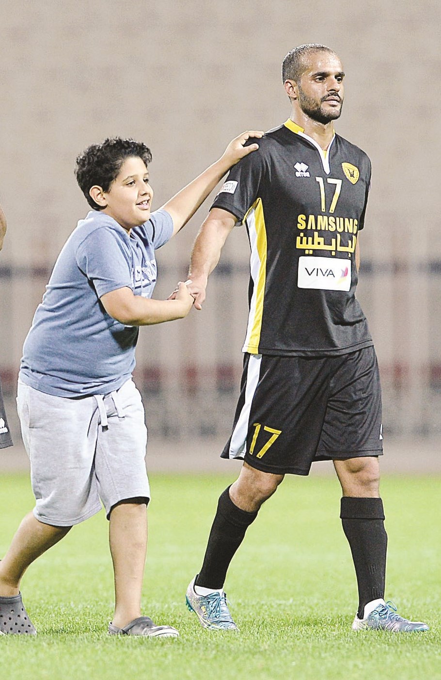 u0639u0648u062fu0629 u0627u0644u0645u0637u0648u0639 u0634u0643u0644u062a u0625u0636u0627u0641u0629 u0643u0628u064au0631u0629 u0644u0644u0642u0627u062fu0633u064au0629          (u0627u0644u0623u0632u0631u0642 u062fu0648u062a u0643u0648u0645)